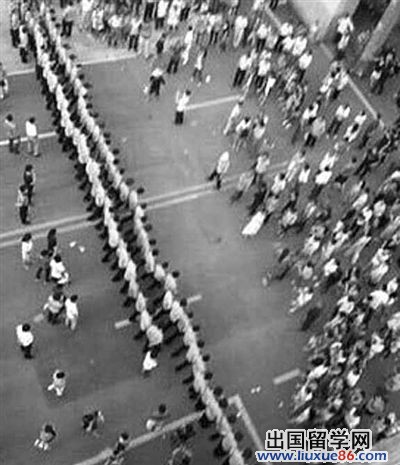 6月8日,监考老师被围攻后,警方介开云官方网页版处理。