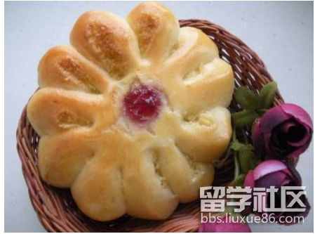 圣女果碧根果酥饼.png 圣女果碧根果酥饼.png